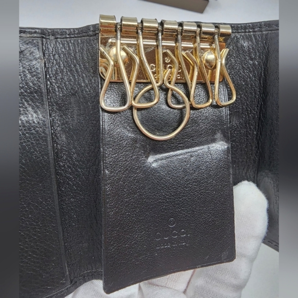 Gucci Keycase With Box - Picture 10 of 13